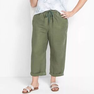 Lane Bryant Soft Slub Boyfriend Capri in Olive Green NWT 18/20